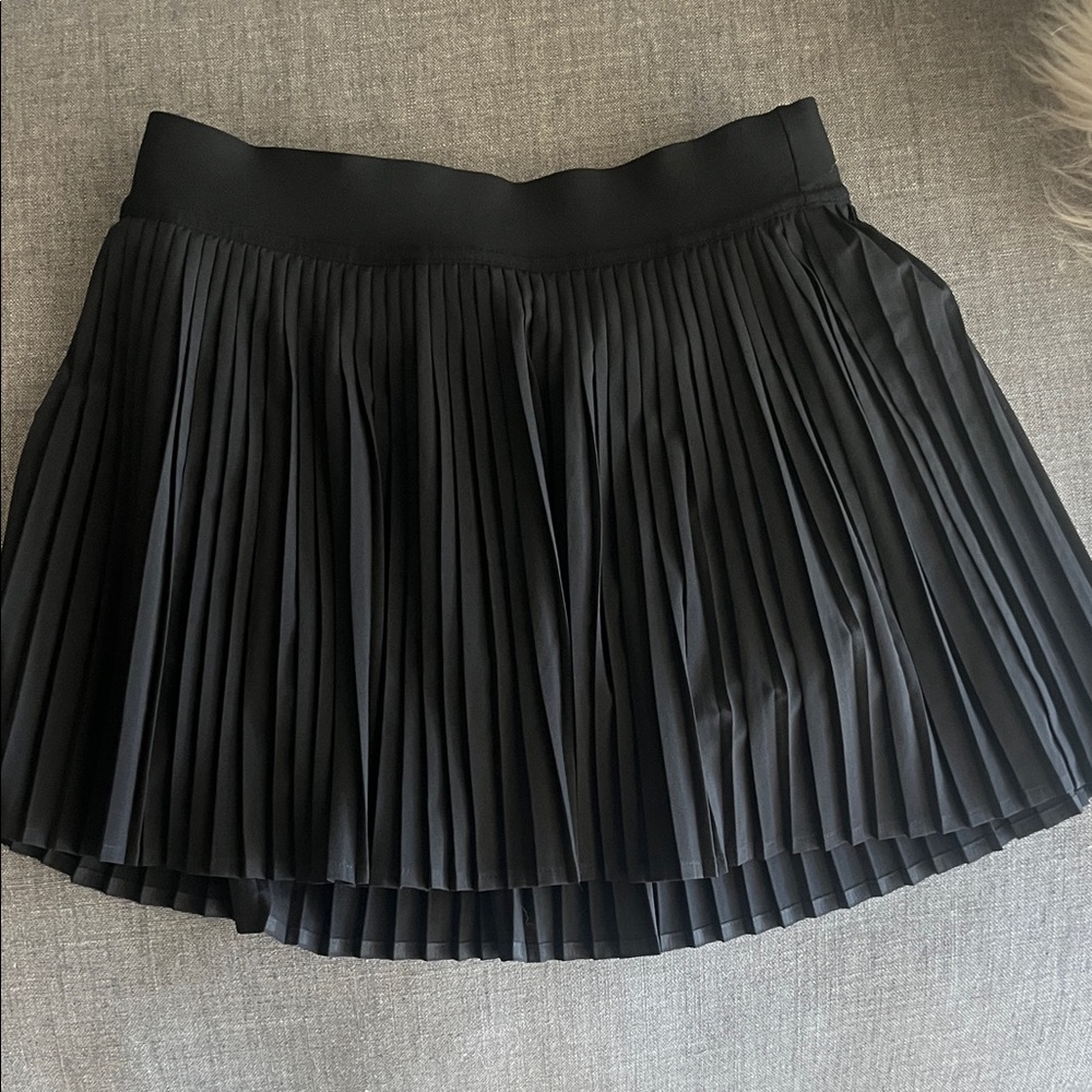 Lululemon Athletica Black Varsity pleat Skirt